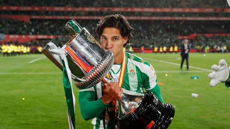 El obstáculo que detiene la llegada de Diego Lainez a los Tigres